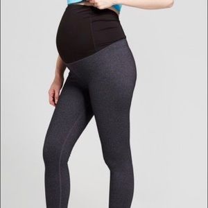 Maternity active leggings